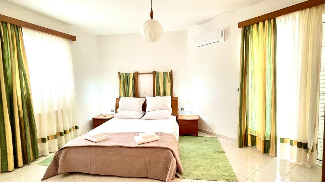 Chrisa's House Rhodes City